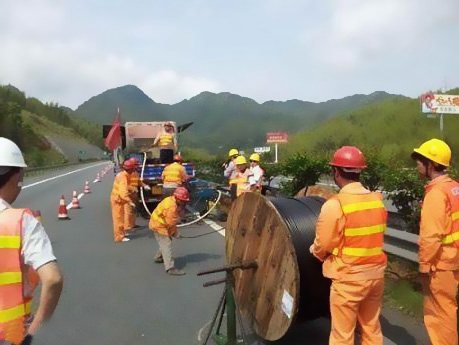 光纜敷設