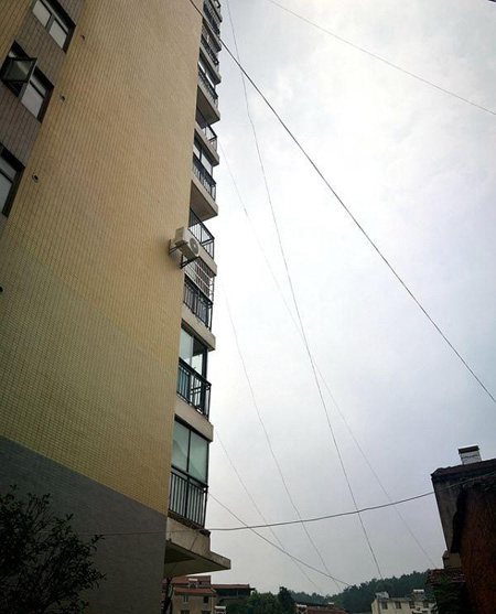 小區電線